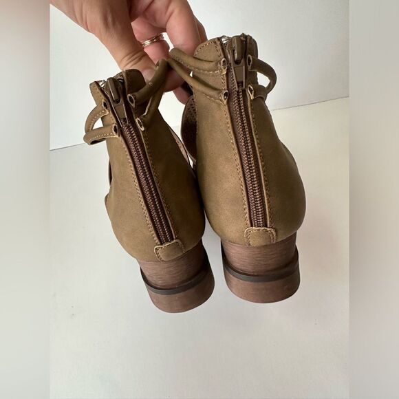 Pierre Dumas Brown Faux Leather Wedge Sandals Size 8.5 - Picture 5 of 6